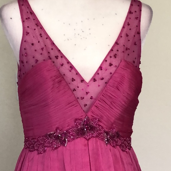 Super full chiffon with sheer bodice - Picture 4 of 16